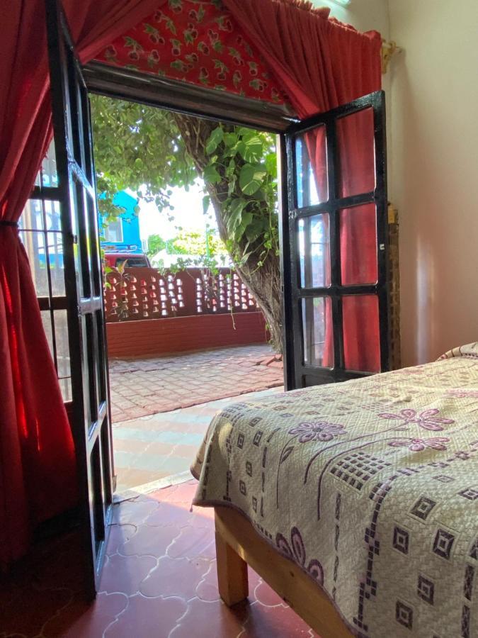Delias Trailer Park Hotel Rincon de Guayabitos Exterior foto